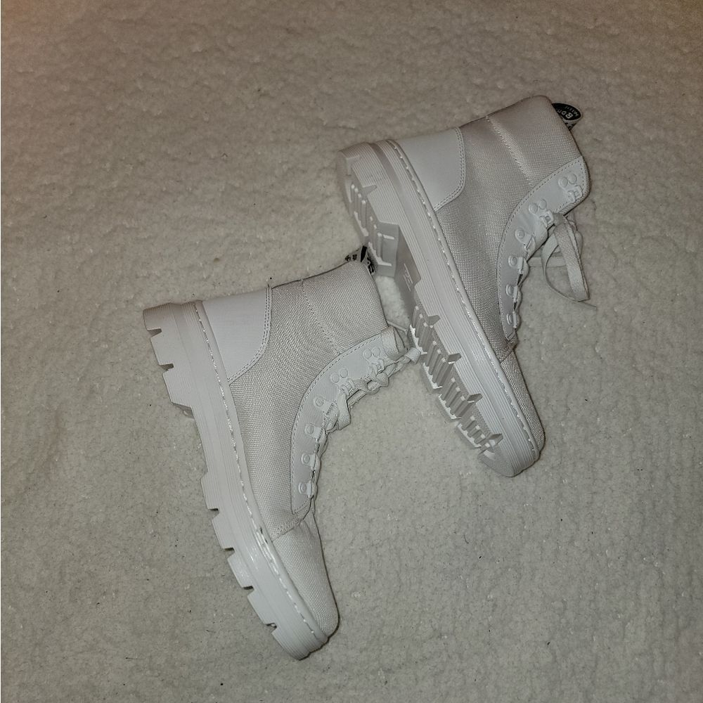 🆕️👢Dr. Martens 90s Chunky Hiker Combs Boots White - Sz 11 - Picture 5 of 7
